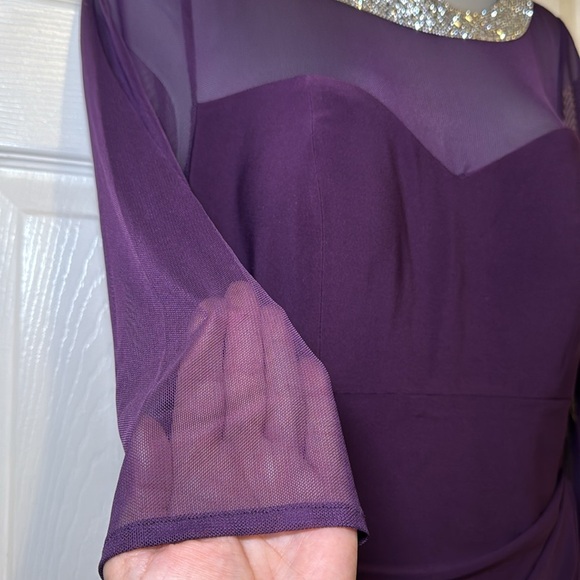 Alex Evenings Long Matte Jersey Special Occasion Dress Illusion Neckline Size 8 - Picture 11 of 16